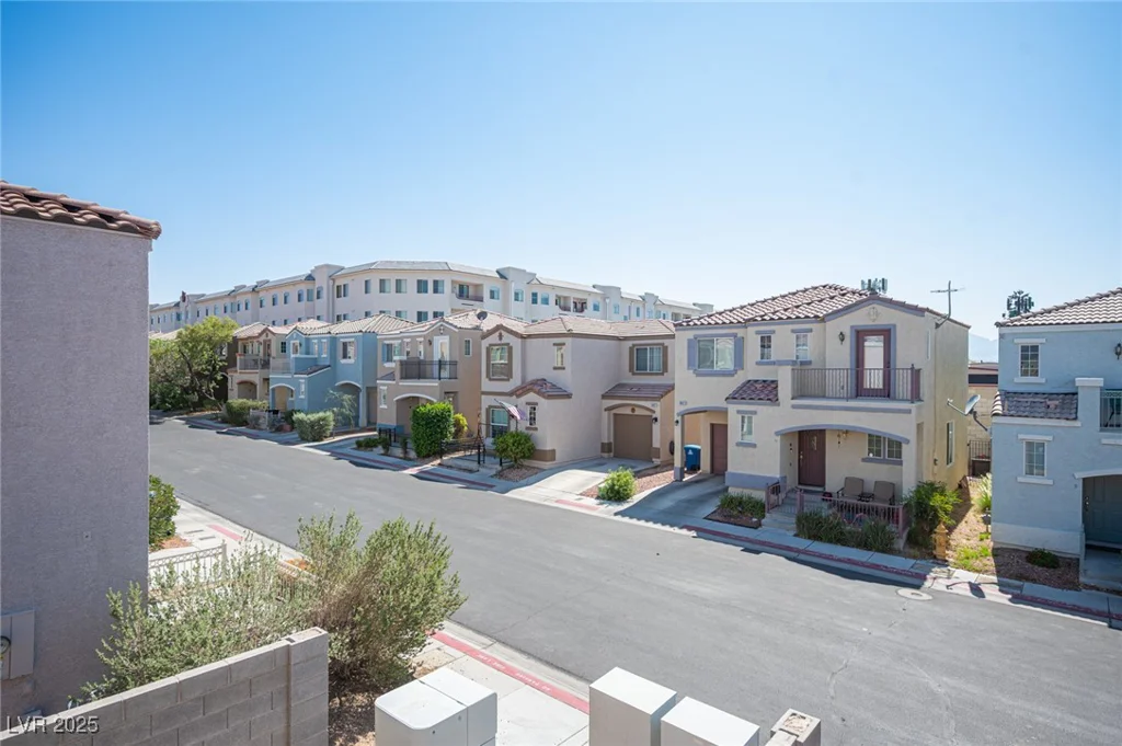 10414 Midseason Mist, Las Vegas, NV 89183