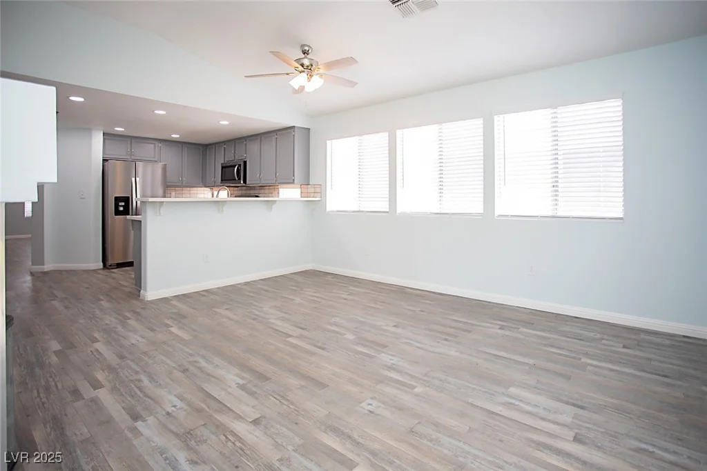 5233 Camino Del Rancho, Las Vegas, NV 89130