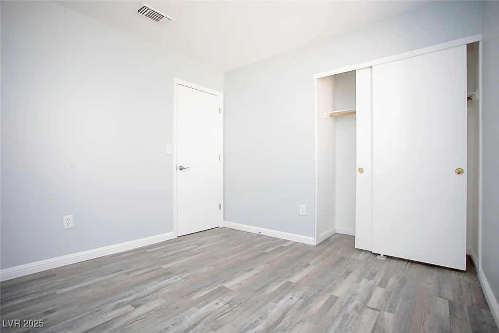 5233 Camino Del Rancho, Las Vegas, NV 89130