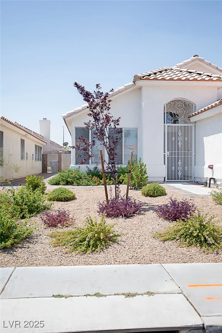 5233 Camino Del Rancho, Las Vegas, NV 89130
