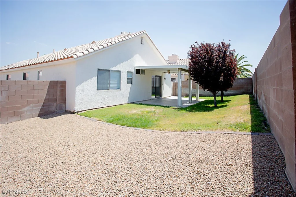 5233 Camino Del Rancho, Las Vegas, NV 89130