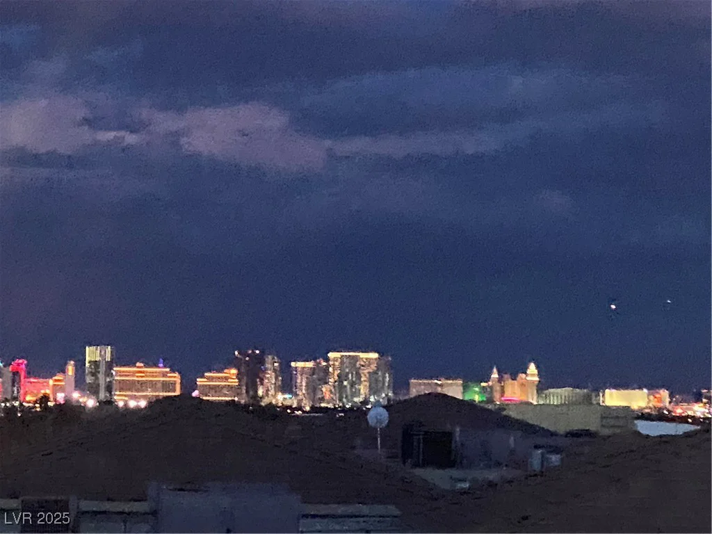 8925 Flamingo, Las Vegas, NV 89147