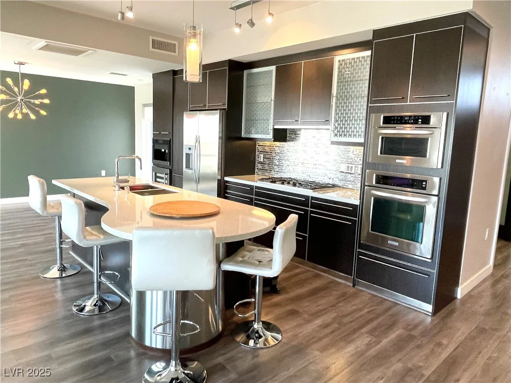 8925 Flamingo, Las Vegas, NV 89147