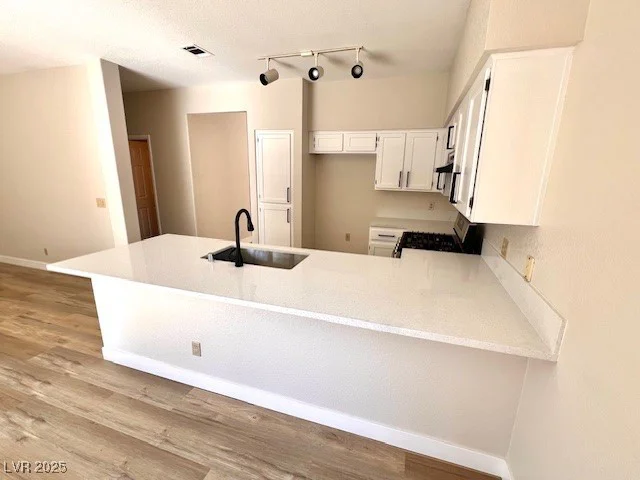 1333 Pacific Terrace, Las Vegas, NV 89128