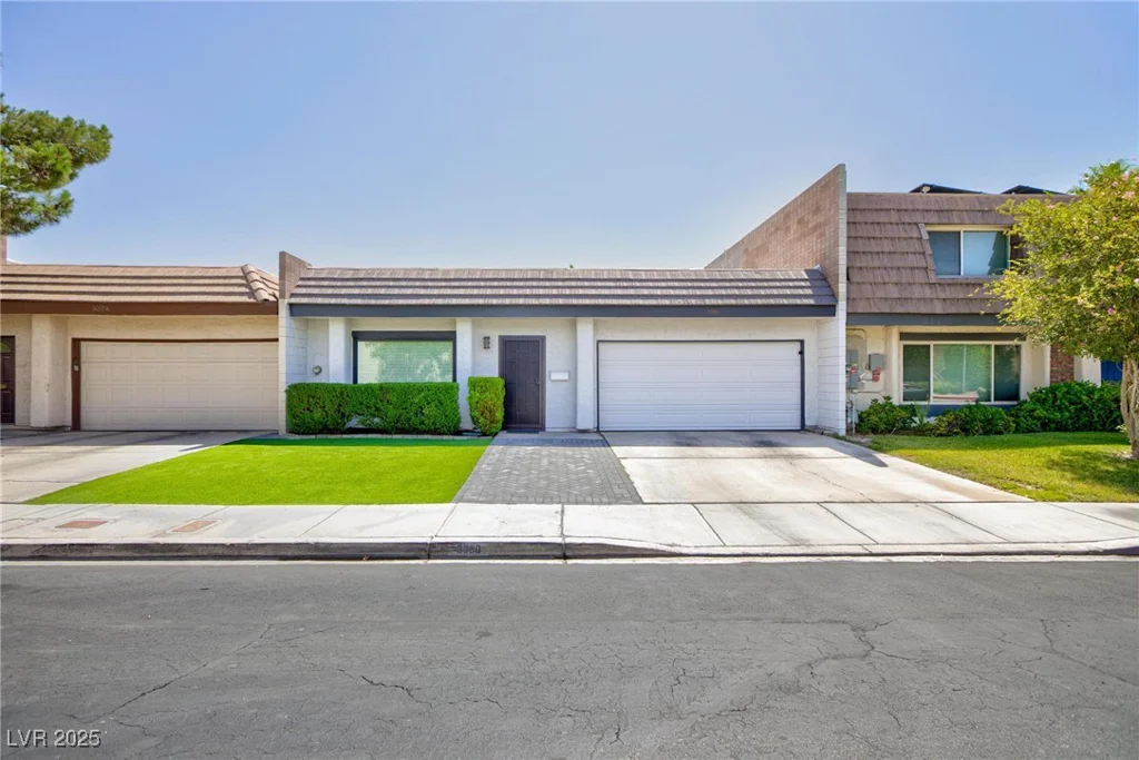 3380 Kensbrook, Las Vegas, NV 89121