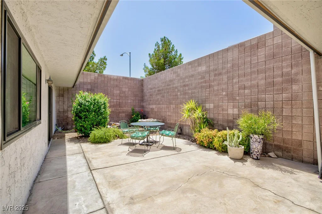 3380 Kensbrook, Las Vegas, NV 89121