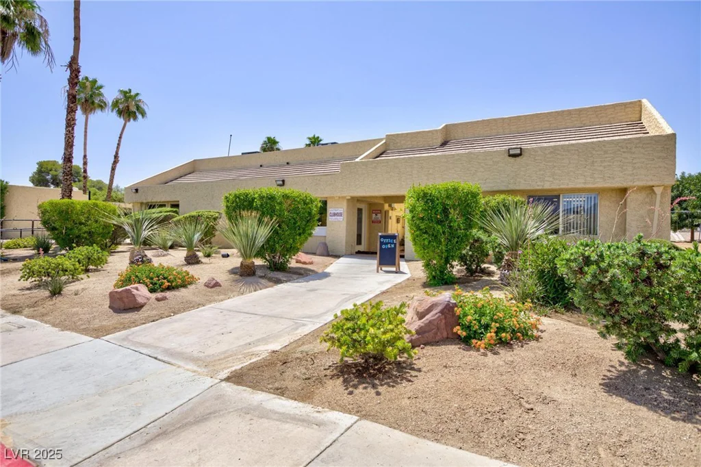 3380 Kensbrook, Las Vegas, NV 89121