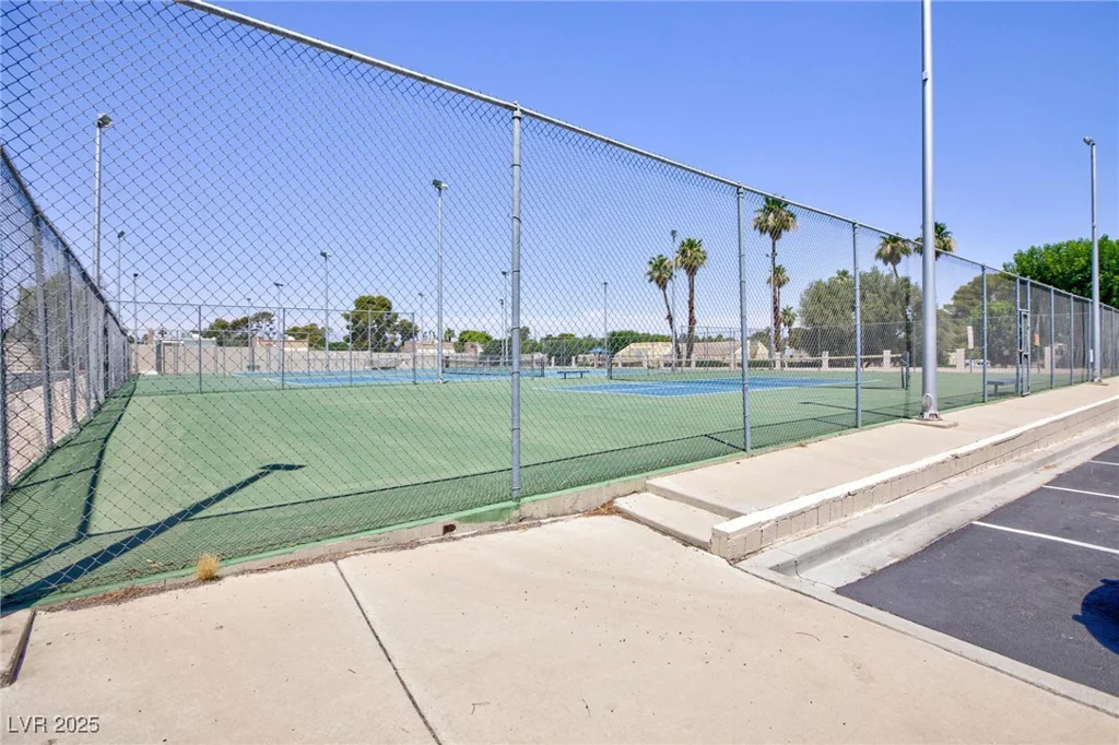 3380 Kensbrook, Las Vegas, NV 89121