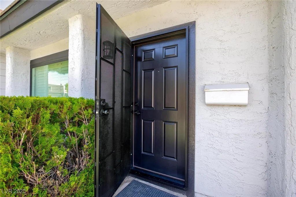 3380 Kensbrook, Las Vegas, NV 89121