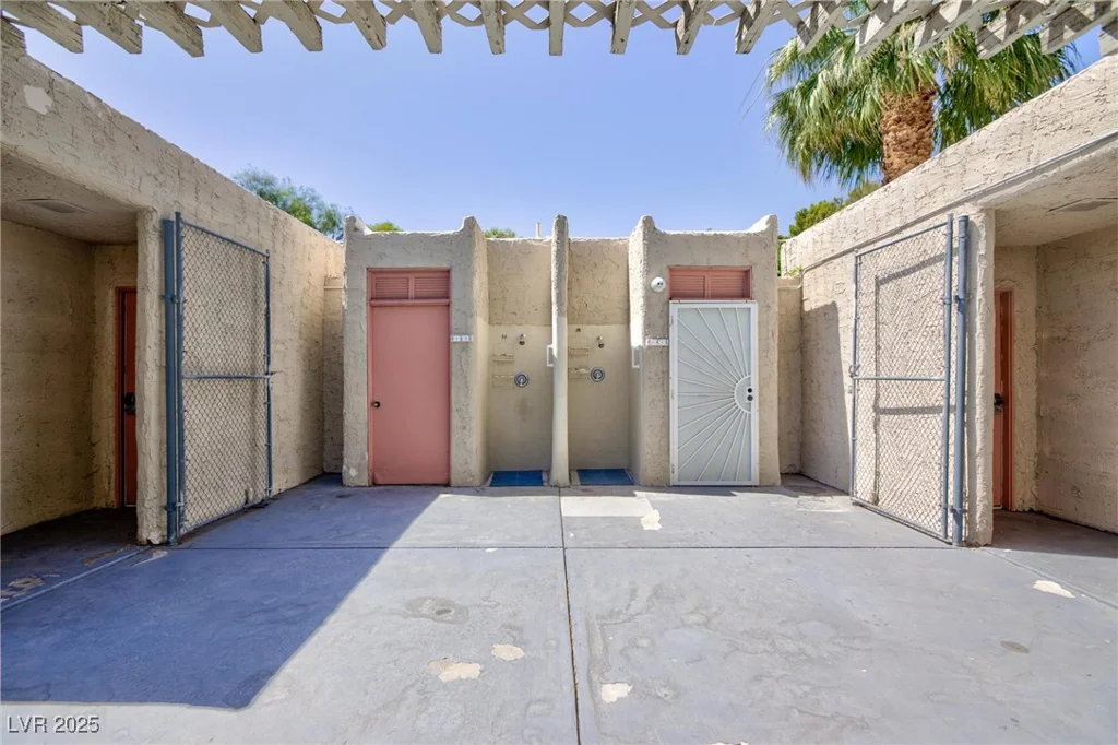3380 Kensbrook, Las Vegas, NV 89121
