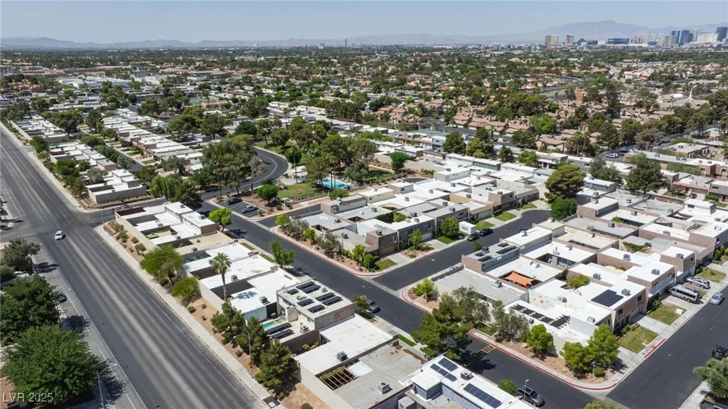 3380 Kensbrook, Las Vegas, NV 89121
