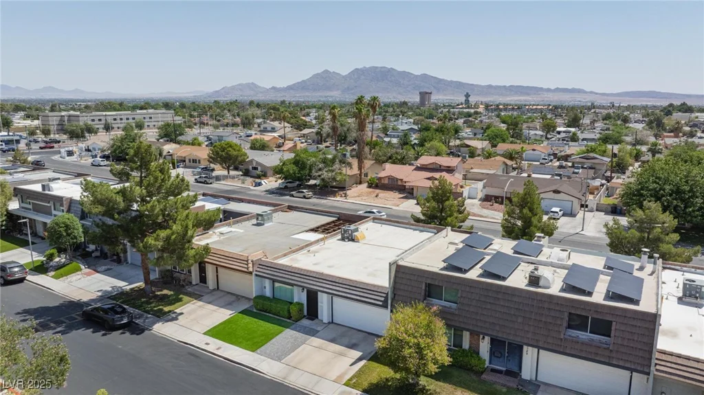 3380 Kensbrook, Las Vegas, NV 89121