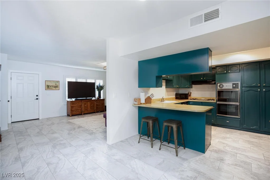 3380 Kensbrook, Las Vegas, NV 89121