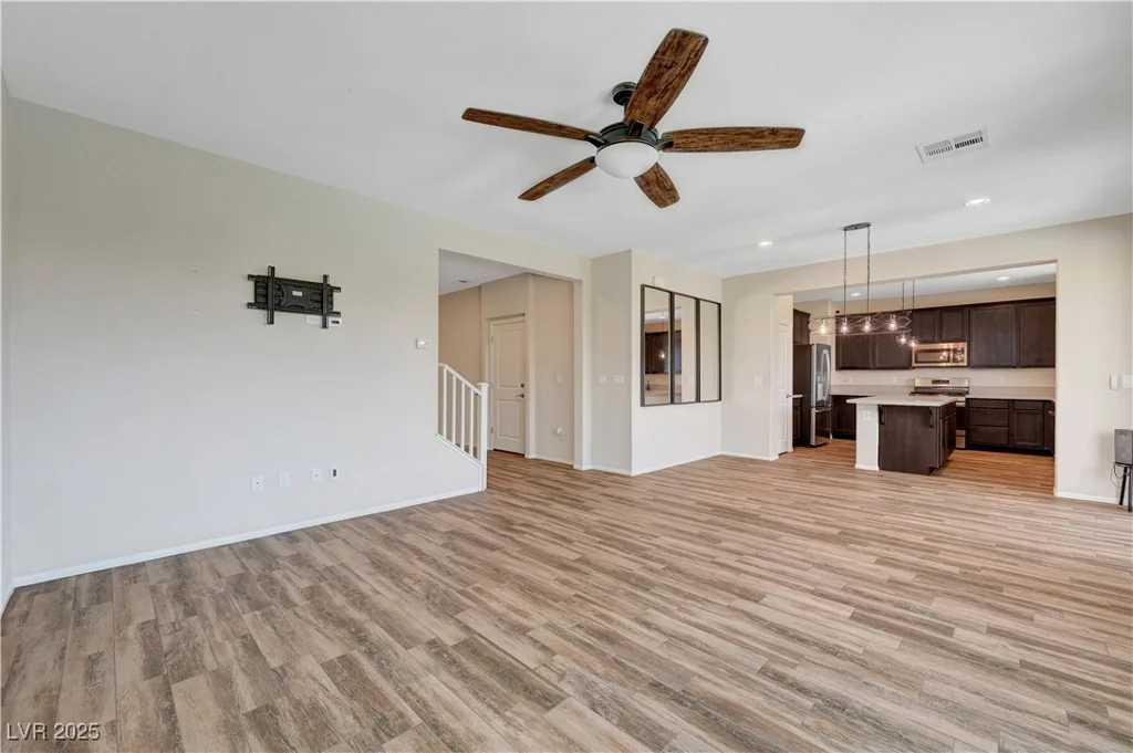 9542 Ridgeglen, Las Vegas, NV 89148