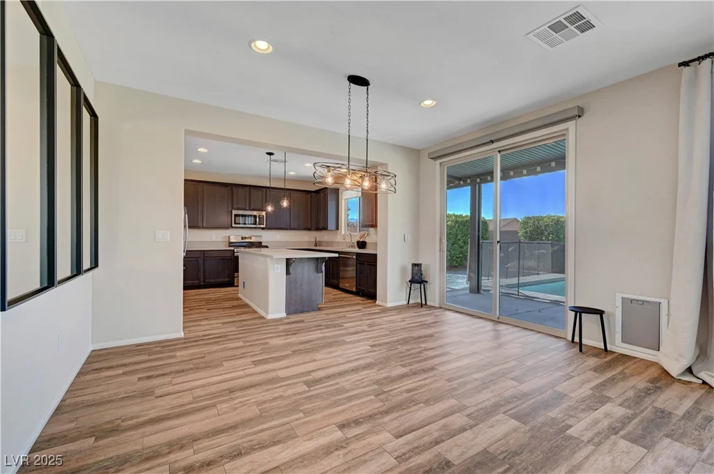 9542 Ridgeglen, Las Vegas, NV 89148