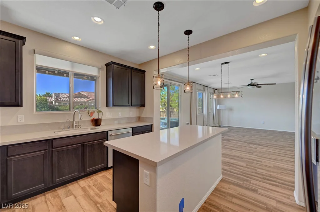 9542 Ridgeglen, Las Vegas, NV 89148