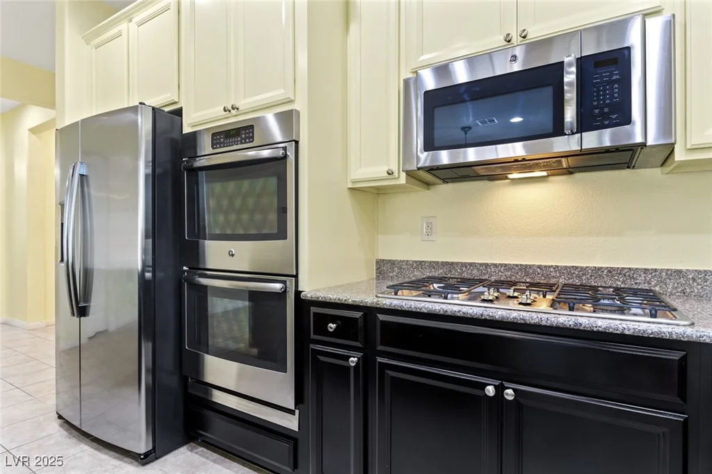 3012 Chiefs, North Las Vegas, NV 89032