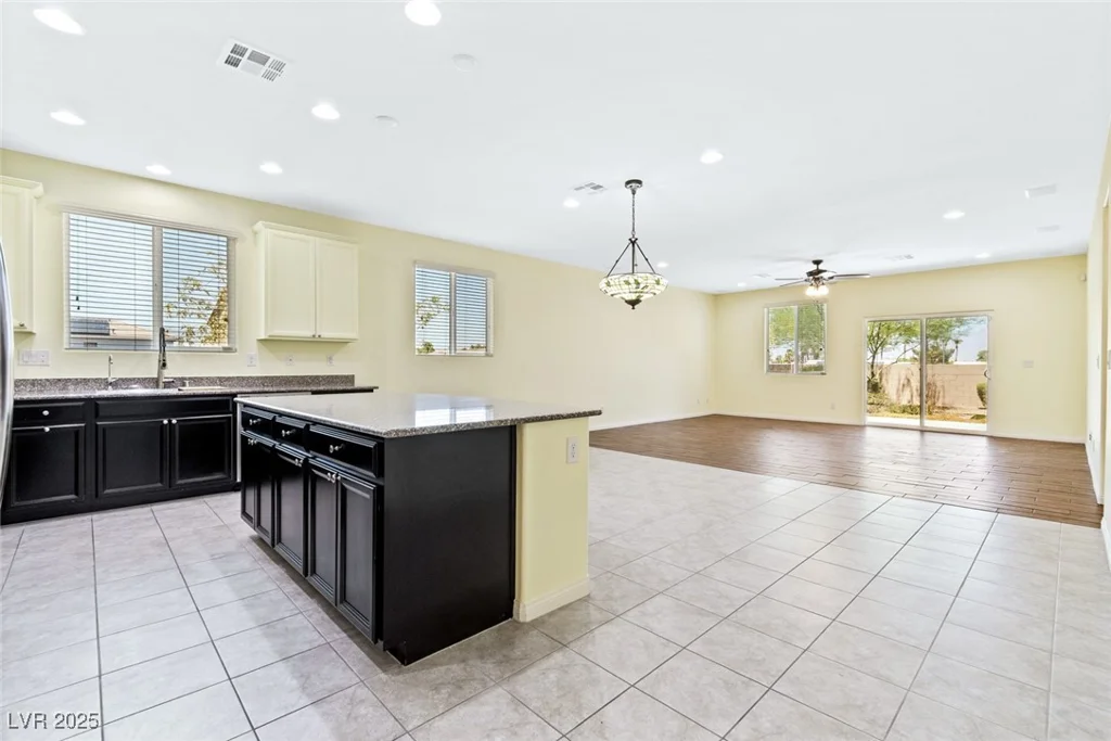 3012 Chiefs, North Las Vegas, NV 89032