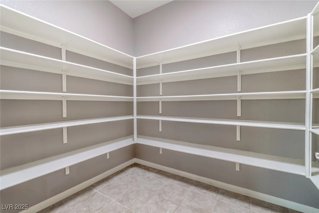 3012 Chiefs, North Las Vegas, NV 89032