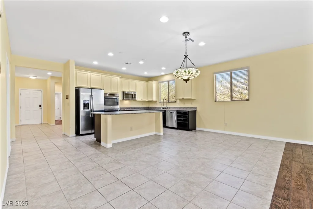 3012 Chiefs, North Las Vegas, NV 89032