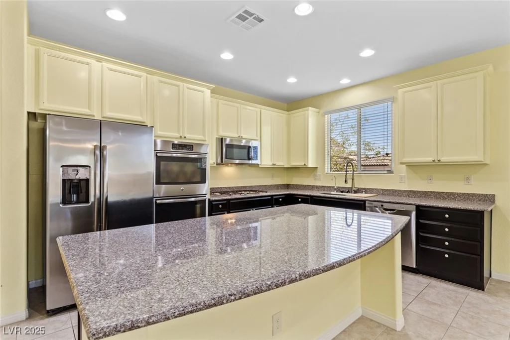 3012 Chiefs, North Las Vegas, NV 89032