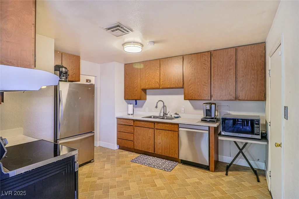 304 Perkins, Las Vegas, NV 89106