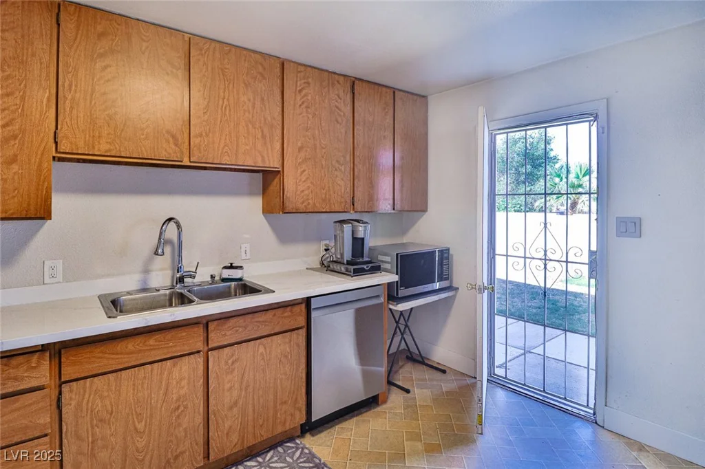 304 Perkins, Las Vegas, NV 89106