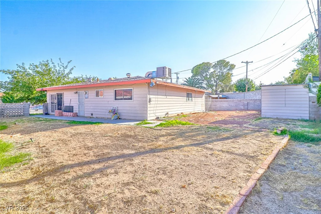 304 Perkins, Las Vegas, NV 89106