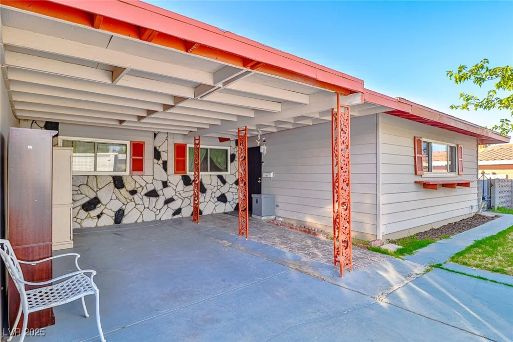 304 Perkins, Las Vegas, NV 89106