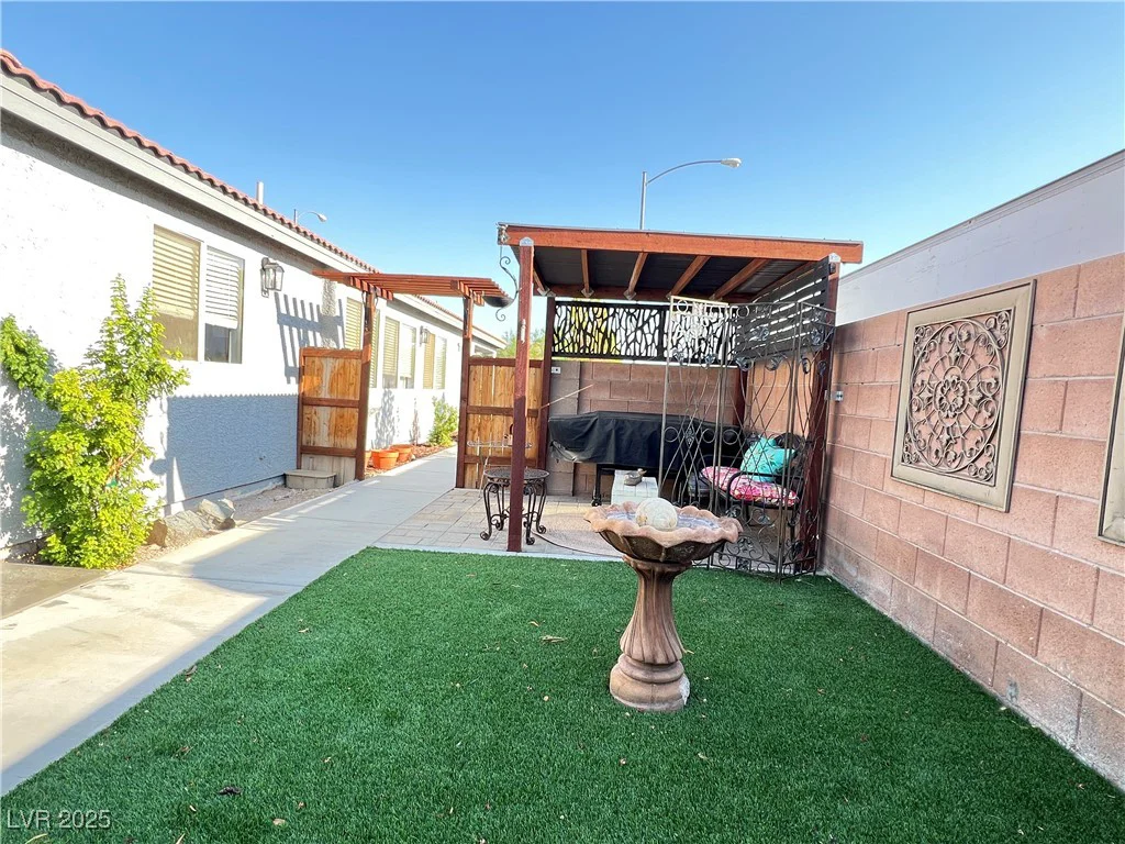 6292 Yucca Valley, Las Vegas, NV 89142