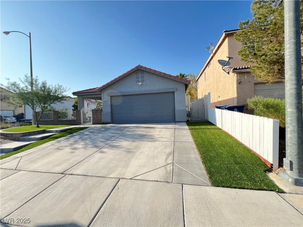 6292 Yucca Valley, Las Vegas, NV 89142