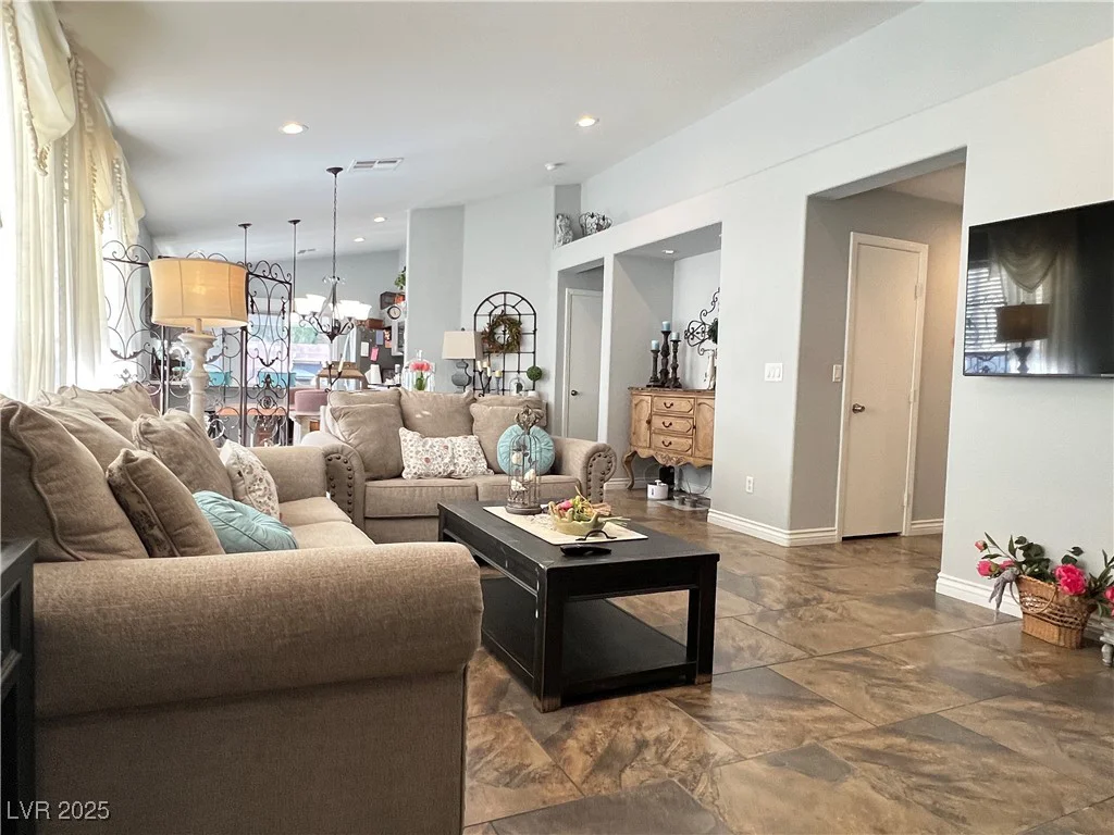 6292 Yucca Valley, Las Vegas, NV 89142