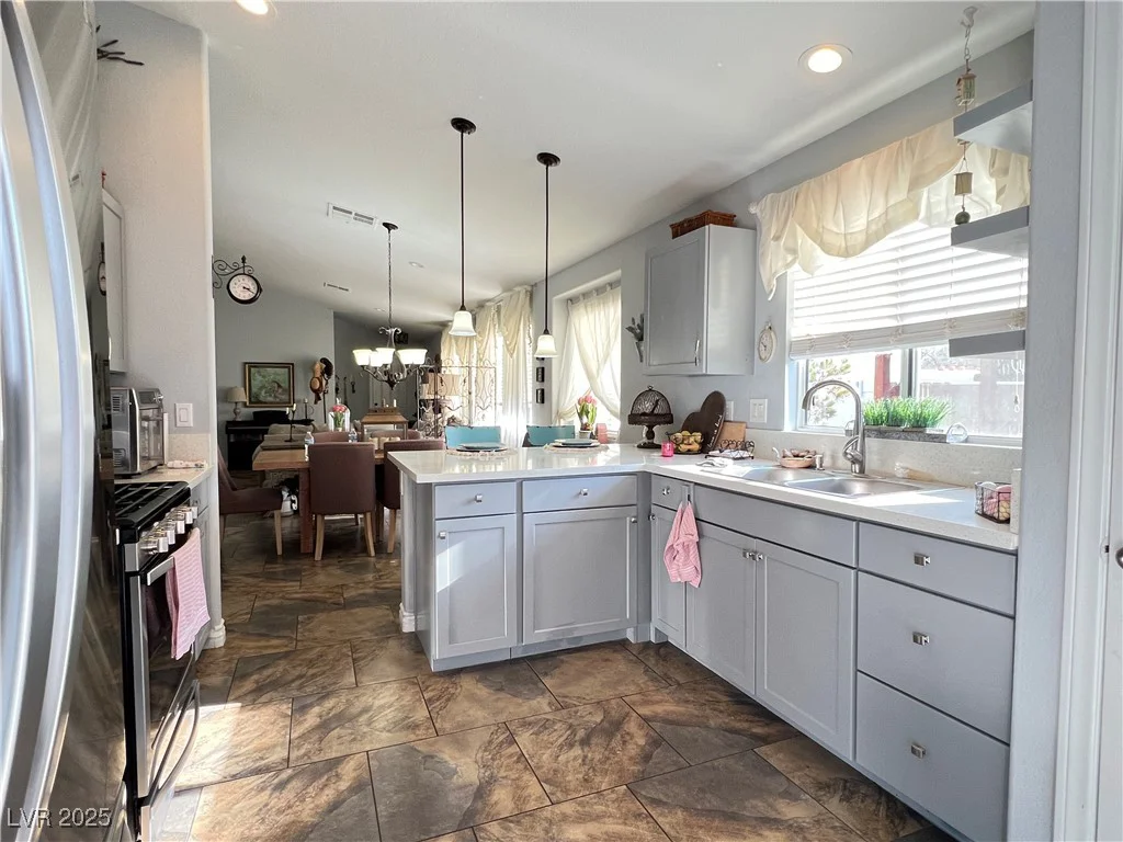 6292 Yucca Valley, Las Vegas, NV 89142