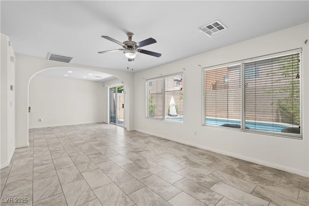 9074 Iron Cactus, Las Vegas, NV 89148