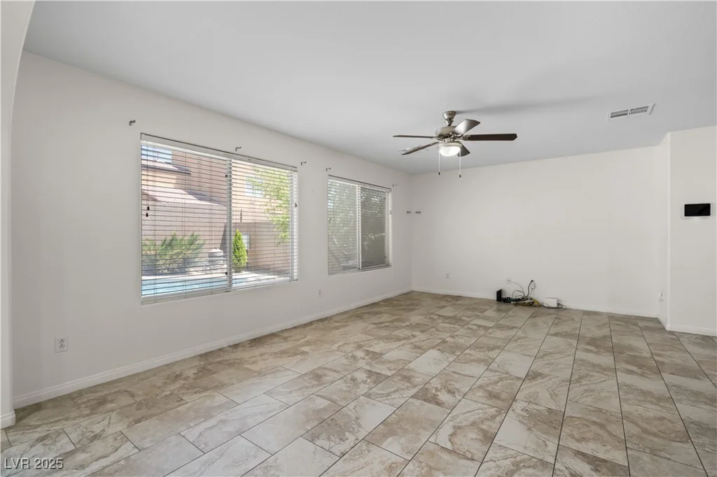 9074 Iron Cactus, Las Vegas, NV 89148