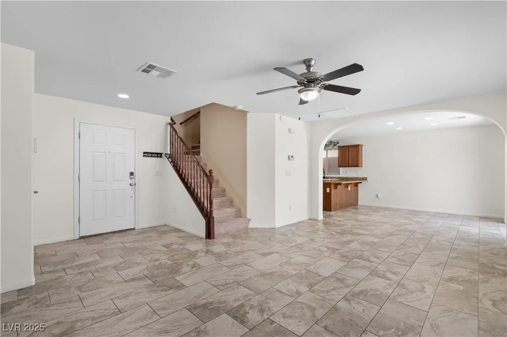 9074 Iron Cactus, Las Vegas, NV 89148