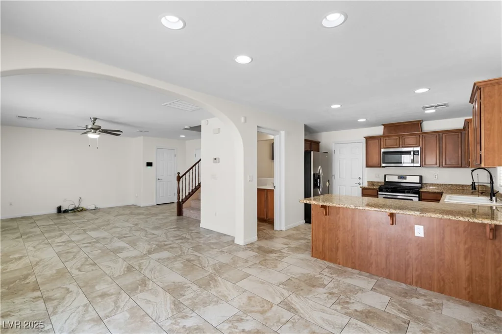 9074 Iron Cactus, Las Vegas, NV 89148