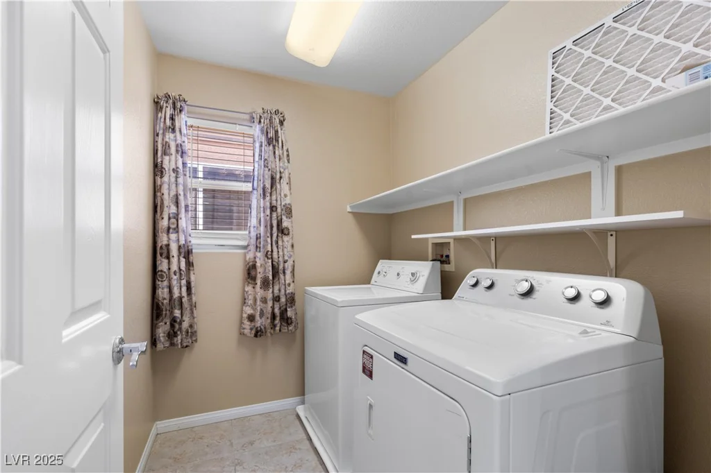 9074 Iron Cactus, Las Vegas, NV 89148