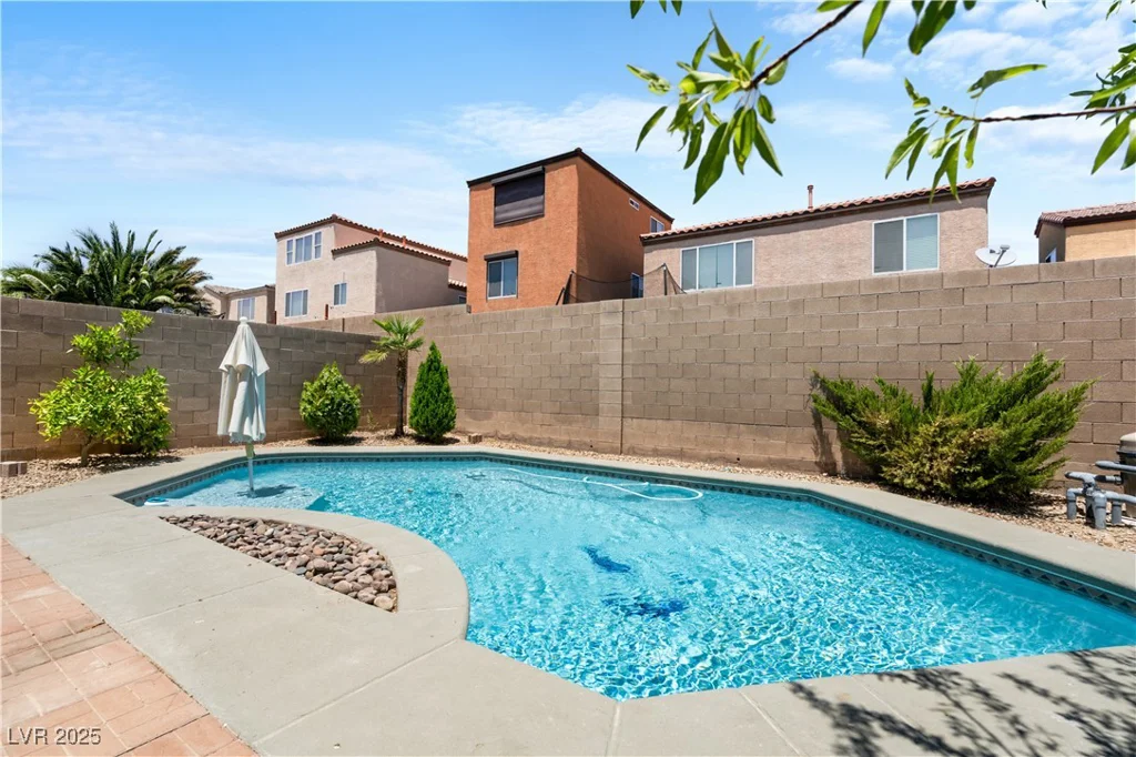 9074 Iron Cactus, Las Vegas, NV 89148