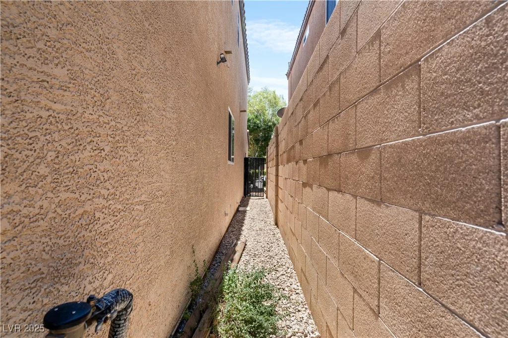9074 Iron Cactus, Las Vegas, NV 89148