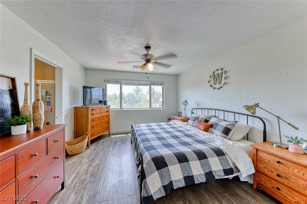 4421 Galapagos, North Las Vegas, NV 89084