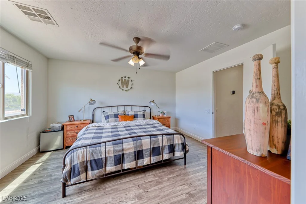 4421 Galapagos, North Las Vegas, NV 89084