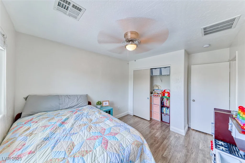 4421 Galapagos, North Las Vegas, NV 89084