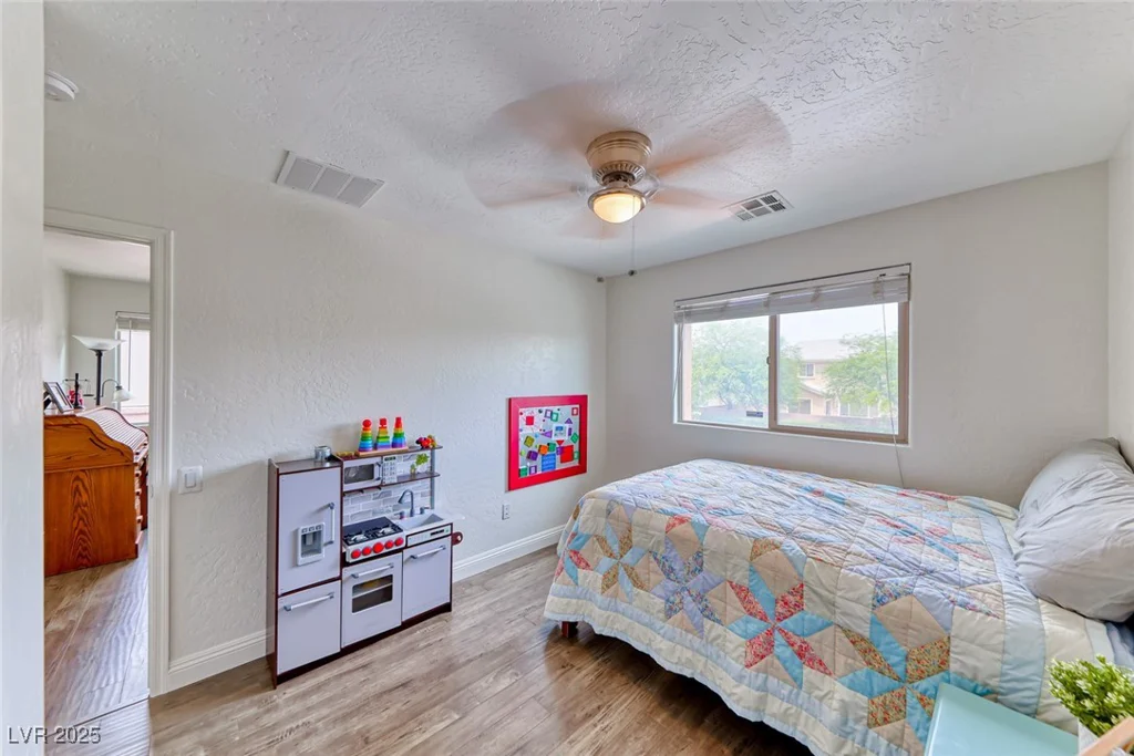 4421 Galapagos, North Las Vegas, NV 89084