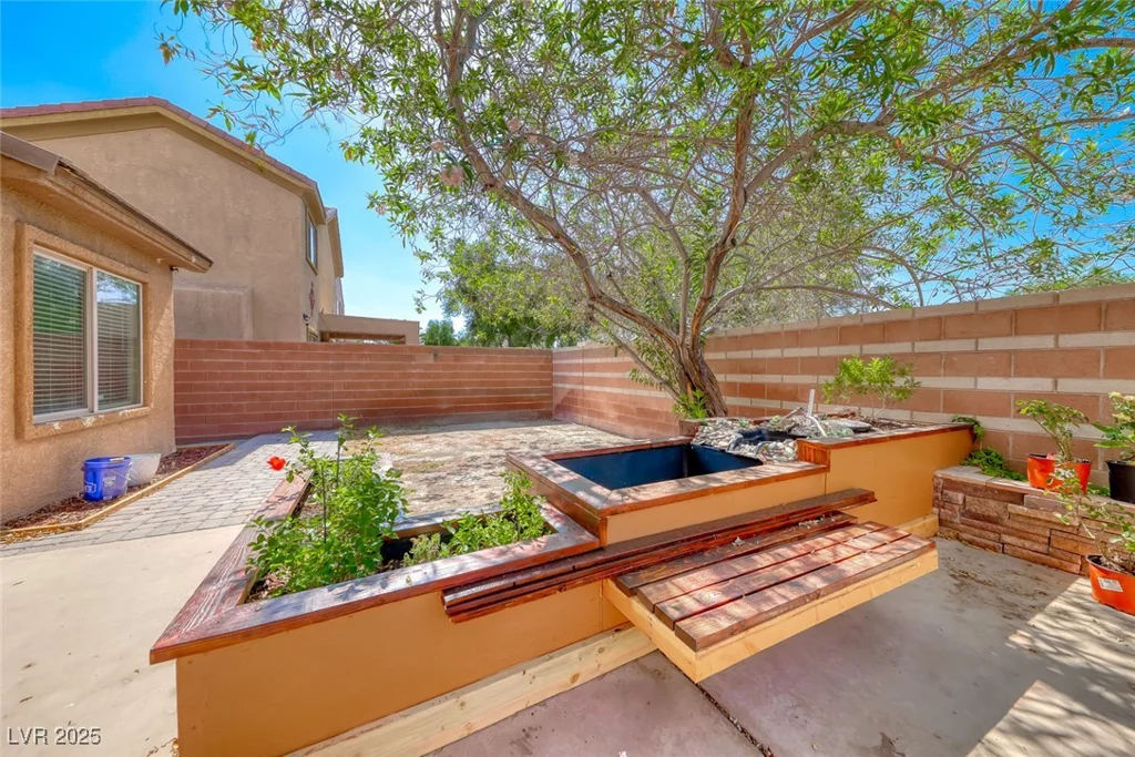 4421 Galapagos, North Las Vegas, NV 89084