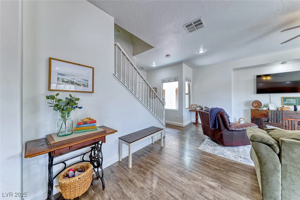 4421 Galapagos, North Las Vegas, NV 89084