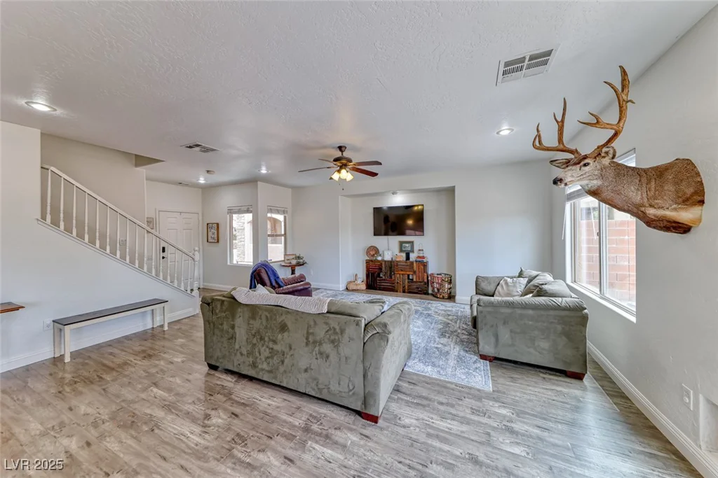4421 Galapagos, North Las Vegas, NV 89084