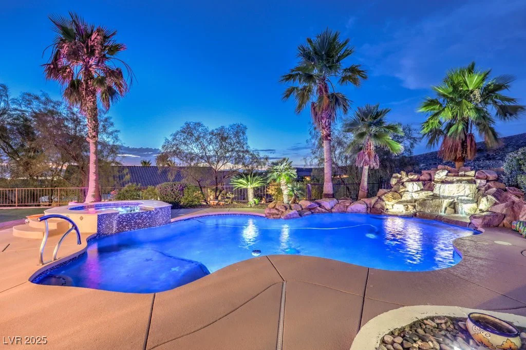 2156 Farmington Bay, Henderson, NV 89044