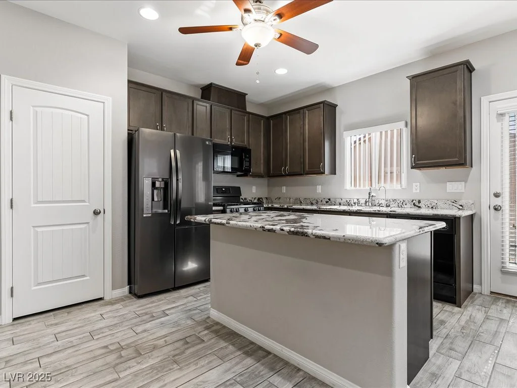 11826 Glinda, Las Vegas, NV 89183