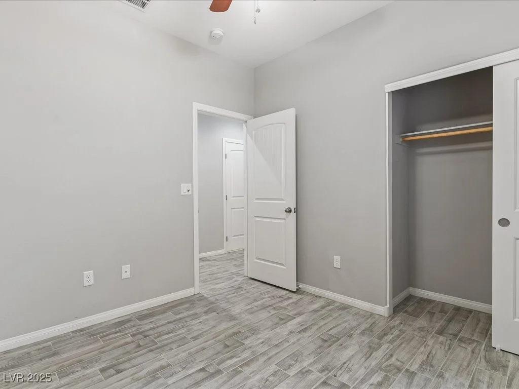 11826 Glinda, Las Vegas, NV 89183